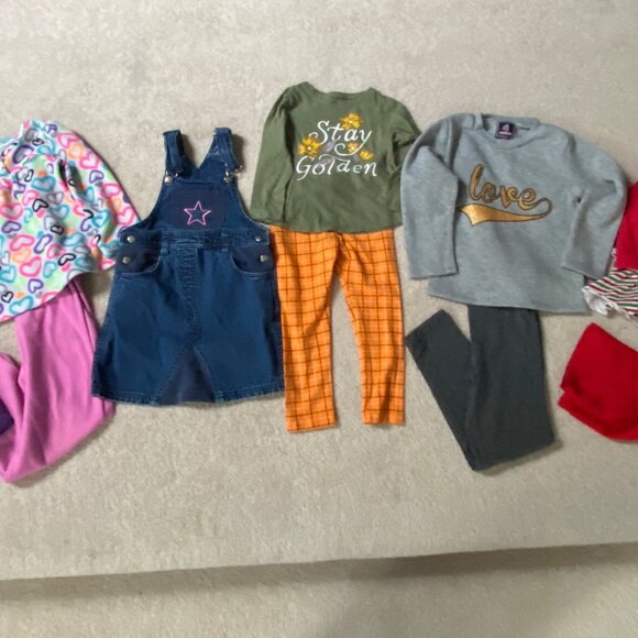 Girls Bundle Size 4T - Picture 9 of 9